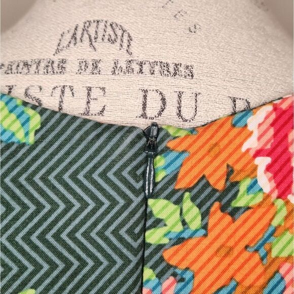 Cherry Velvet pinup dress - Picture 10 of 15